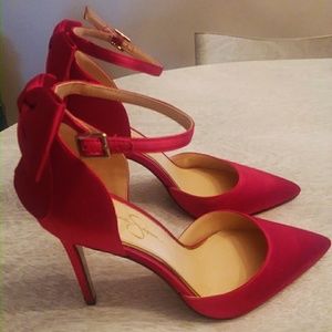 Jessica Simpson stilettos